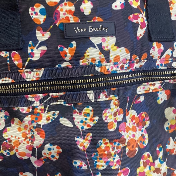 EUC Vera Bradley weekend bag - Picture 2 of 6